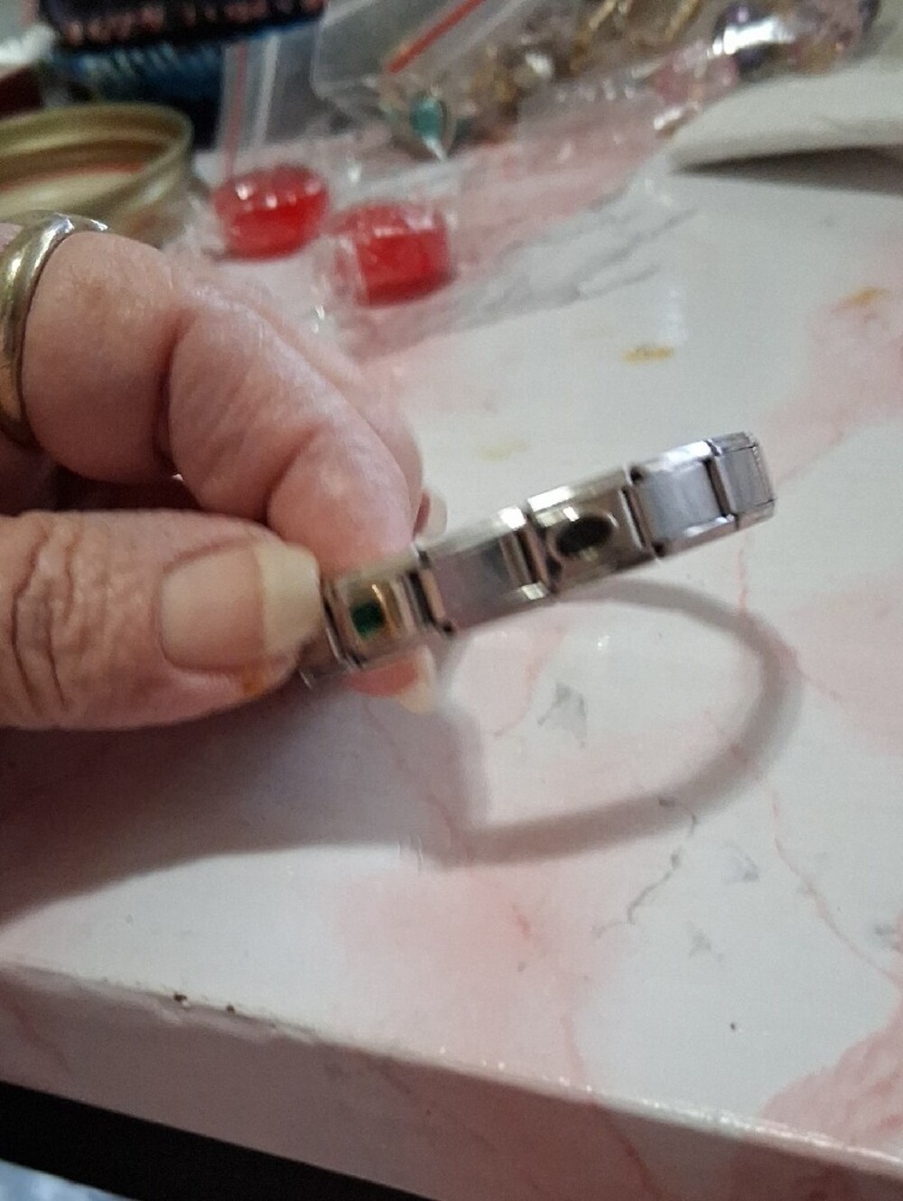 Source Unknown Silver-Tone Link Bracelet with Green Accent - Picture 4 of 5